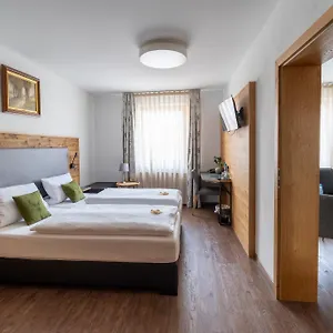 Hotel Zum Ehem. Koenigl. Bayr. Forsthaus, Waldsassen